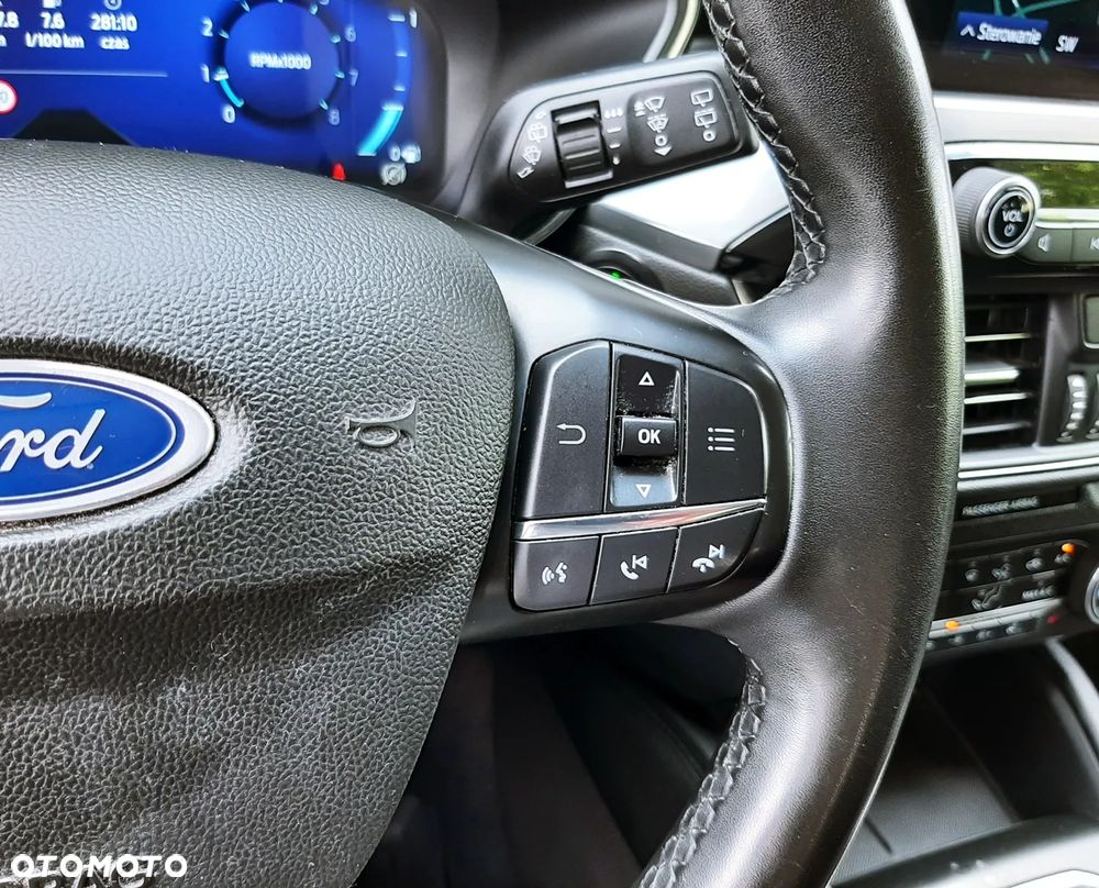Ford Kuga 1.5 EcoBoost FWD Titanium - 35