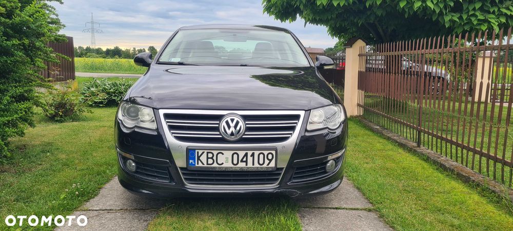 Volkswagen Passat - 2