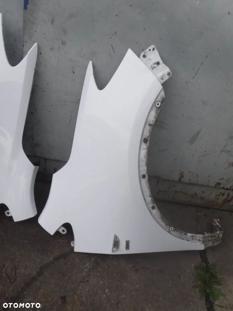 Opel  Mokka 12-16 blotnik przod lewy prawy GAZ bialy - 3