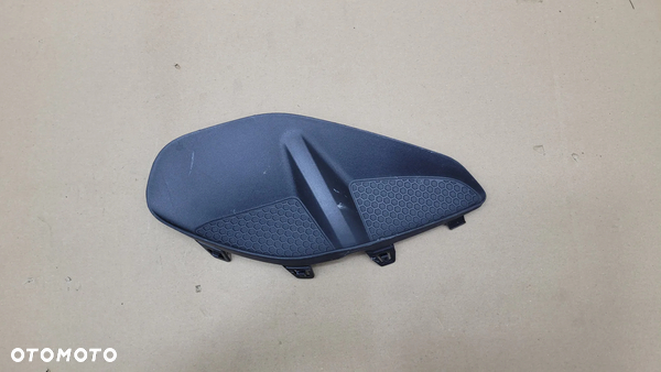 OPEL CORSA F KRATKA zaślepka zderzaka prawa przód 9829334480