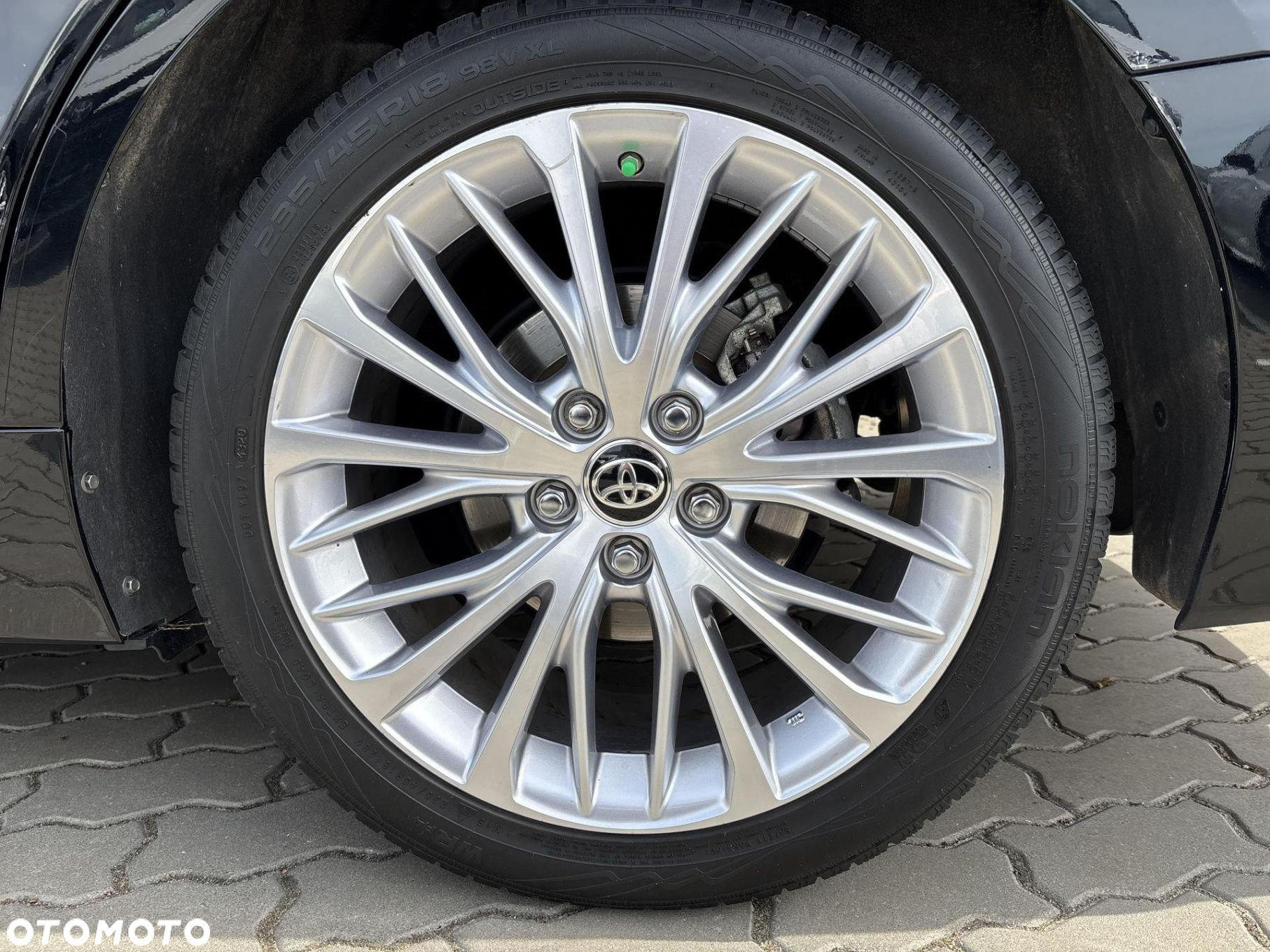 Toyota Camry - 20
