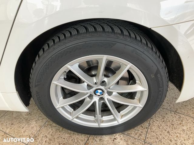 BMW Seria 5 520d Aut. - 34