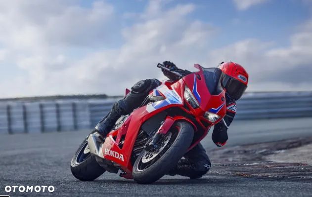 Honda CBR - 8