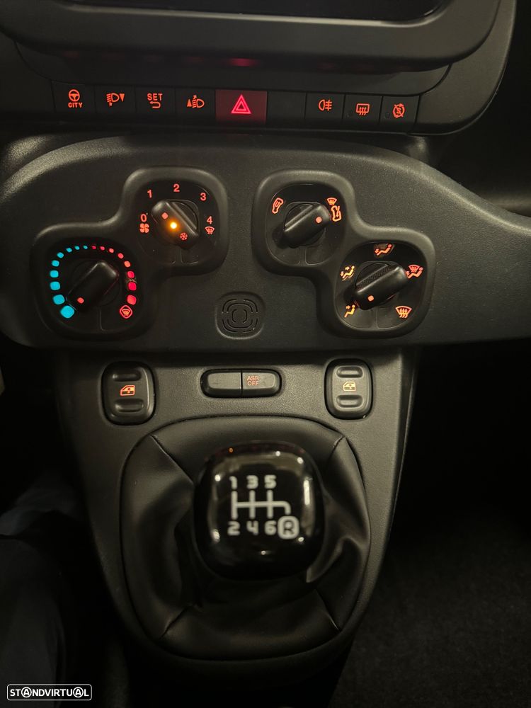 Fiat Panda 1.0 Hybrid City Cross - 25