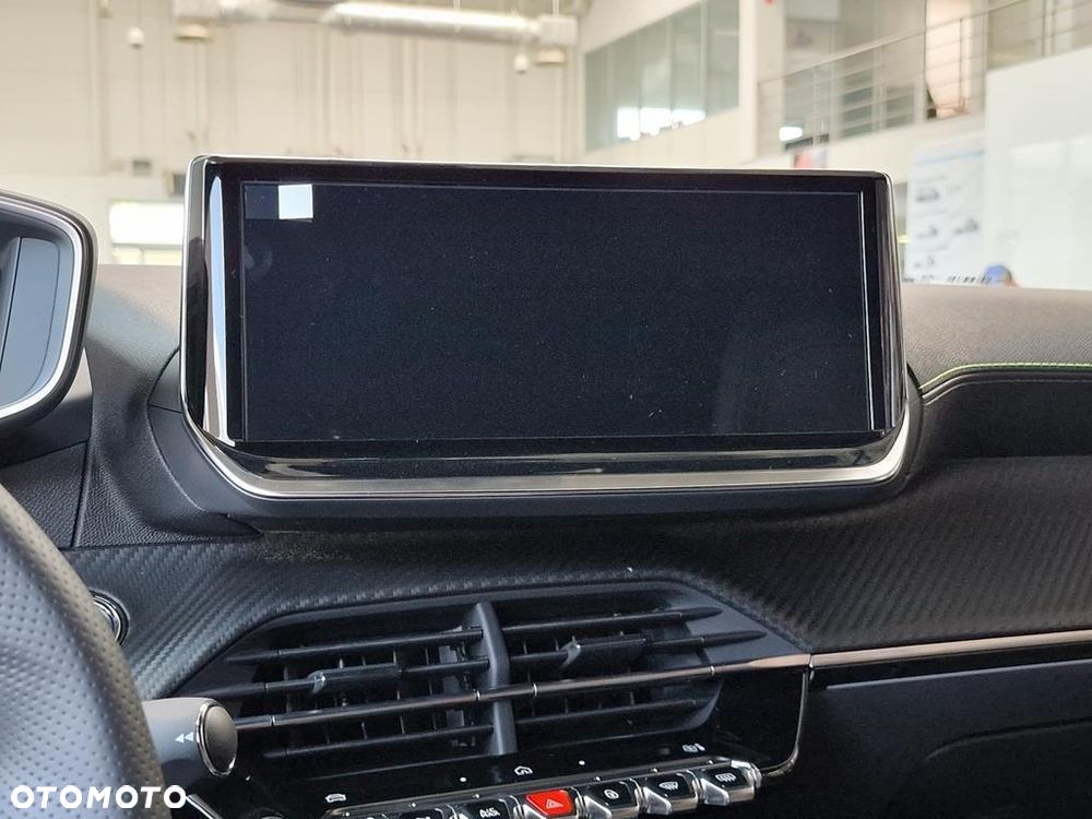 Peugeot 2008 PureTech mHEV GT E-DCS6 - 22