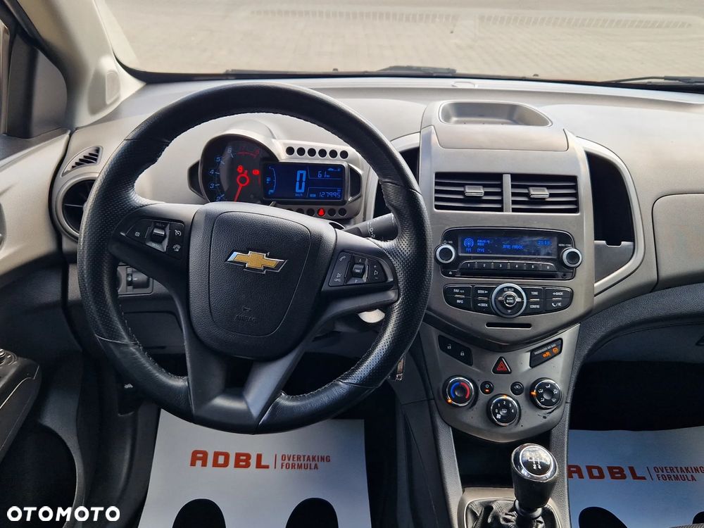 Chevrolet Aveo 1.4 LT - 9