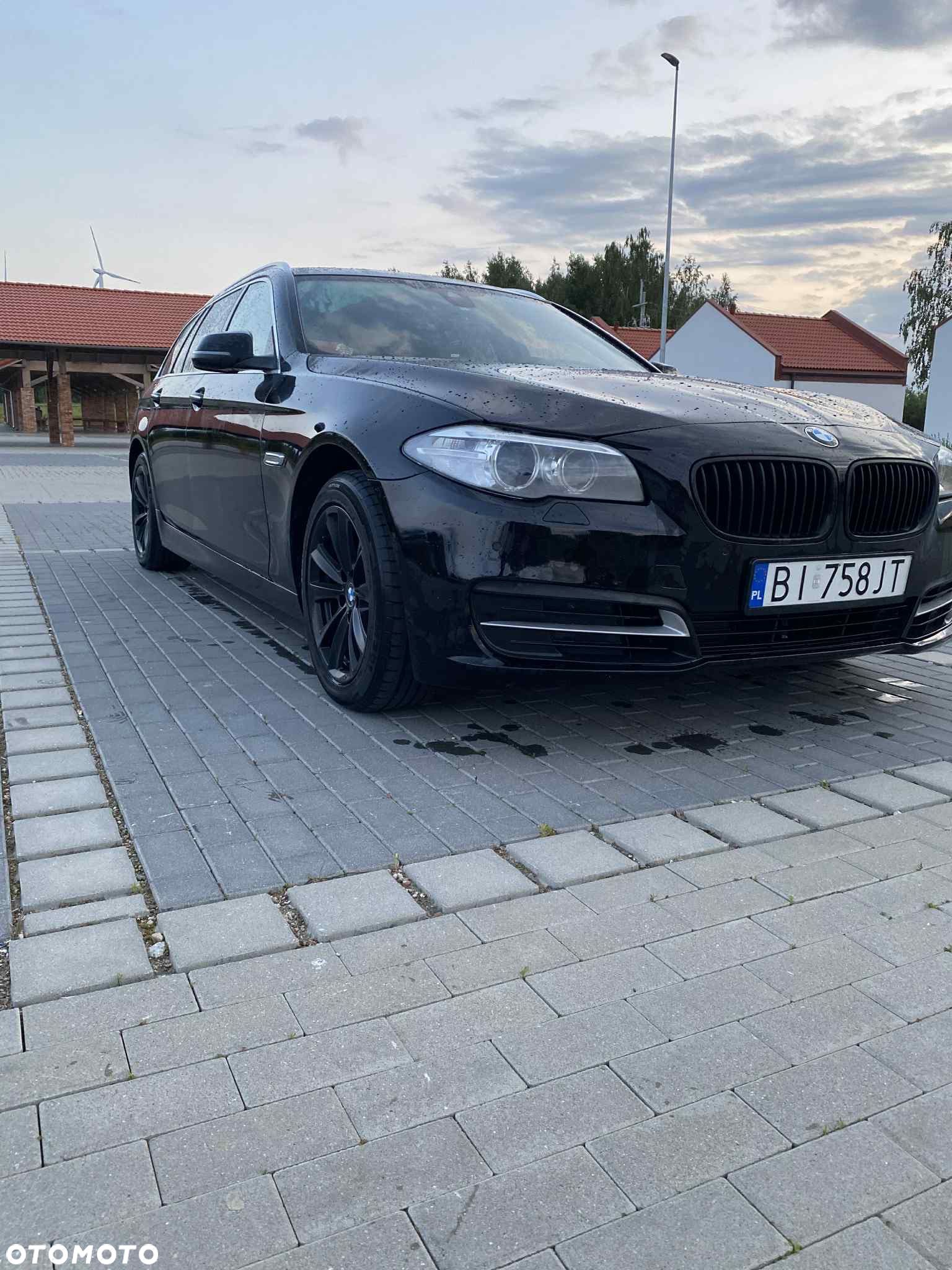 BMW Seria 5 520d Touring - 1
