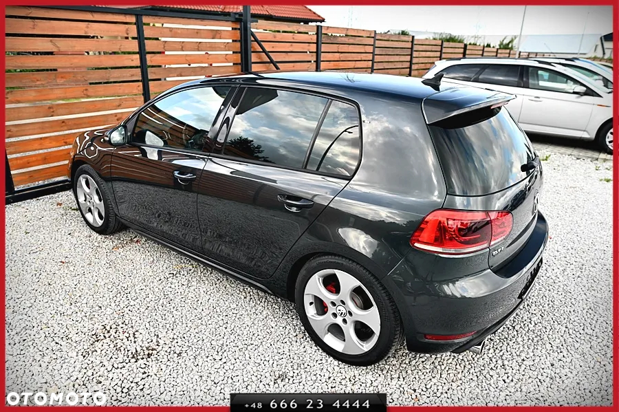 Volkswagen Golf 2.0 GTI - 10