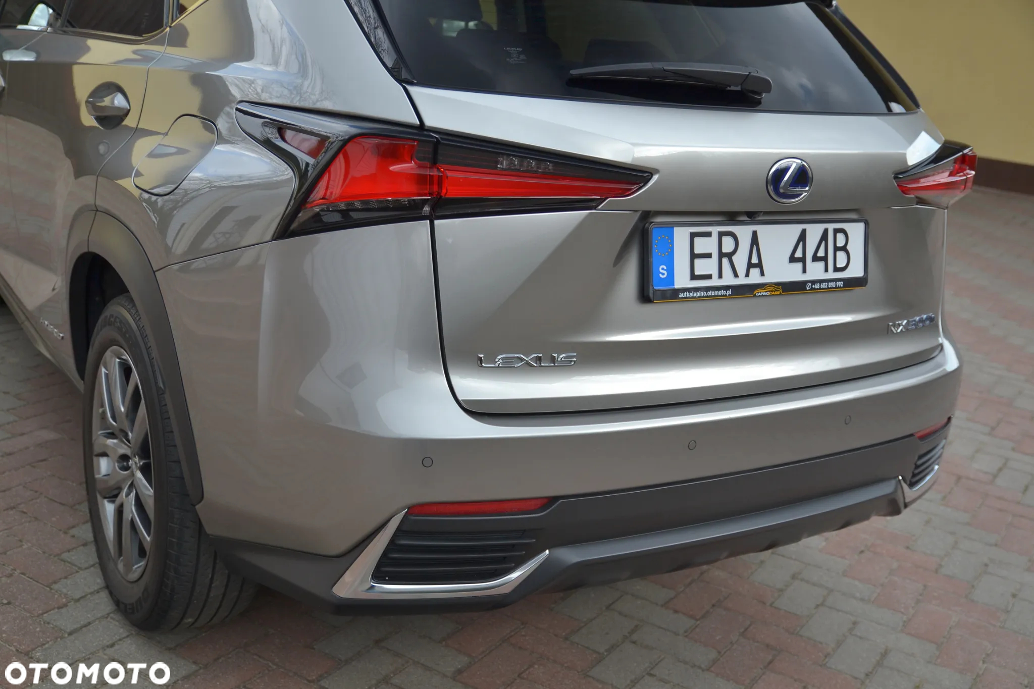 Lexus NX 350h Prestige AWD - 12
