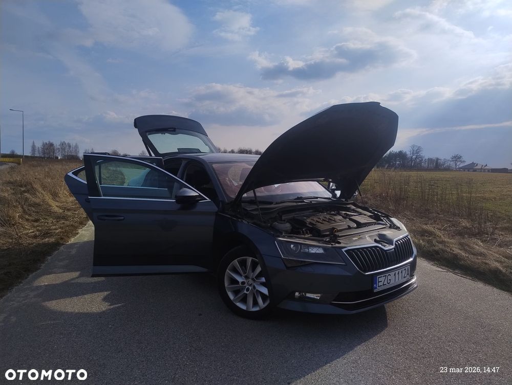 Skoda Superb 2.0 TDI Ambition - 8