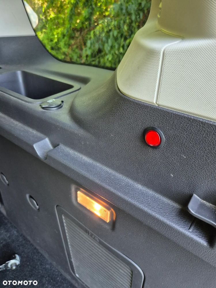 Ford Transit Connect - 31