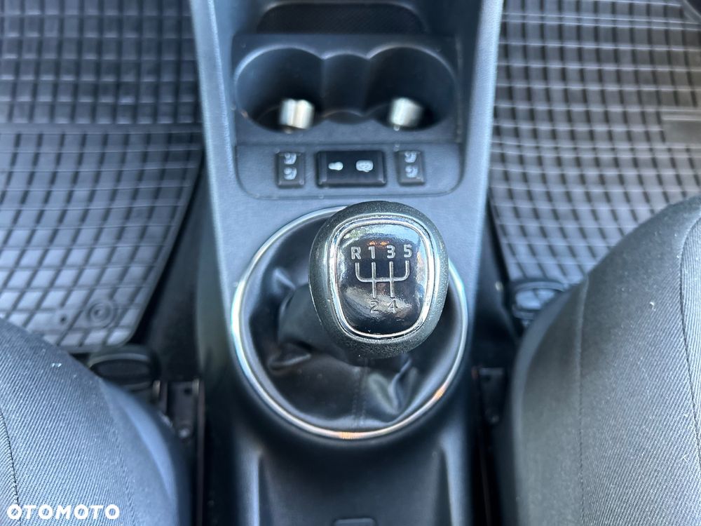 Skoda Roomster 1.6 TDI DPF Scout - 28