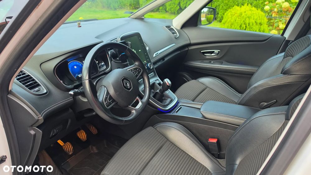 Renault Scenic 1.3 TCe FAP Intens - 11