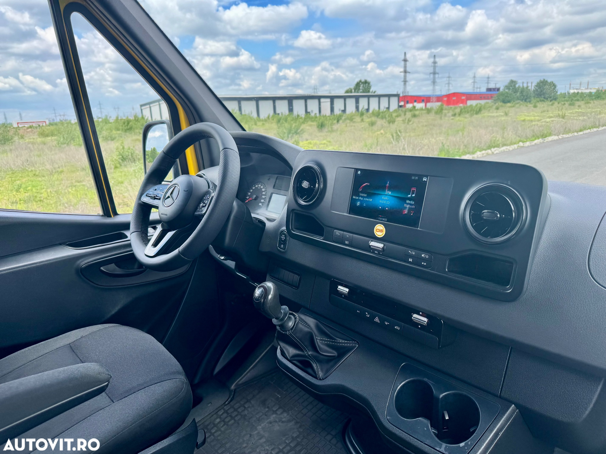 Mercedes-Benz Sprinter - 8