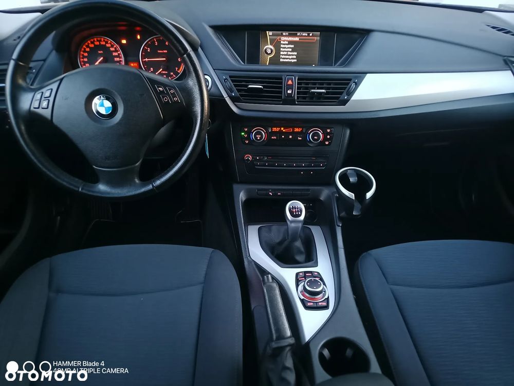 BMW X1 sDrive18i Sport Line - 20