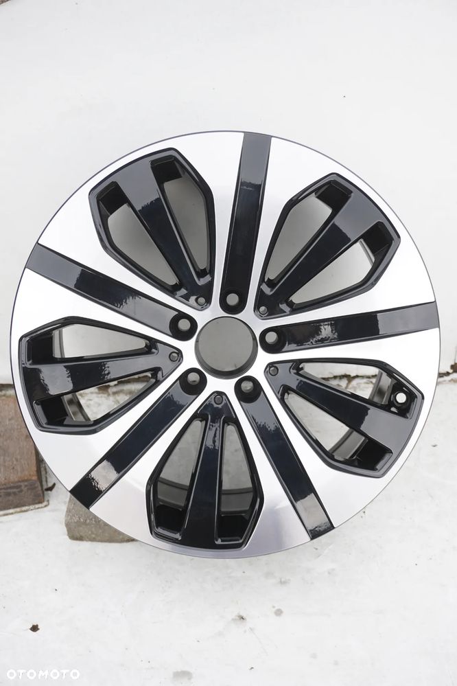 Mercedes 5x112 18 8J et38 A2534014600 stan bdb  1szt