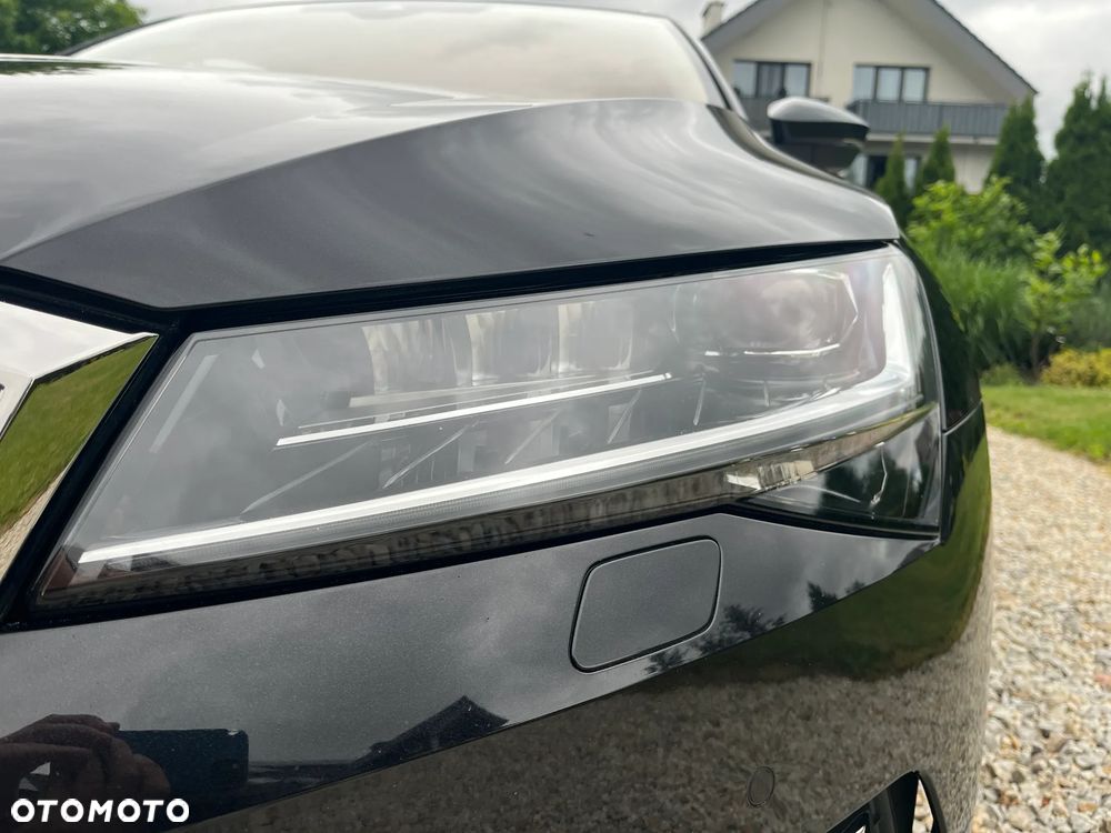 Skoda Superb 2.0 TDI SCR Style - 24