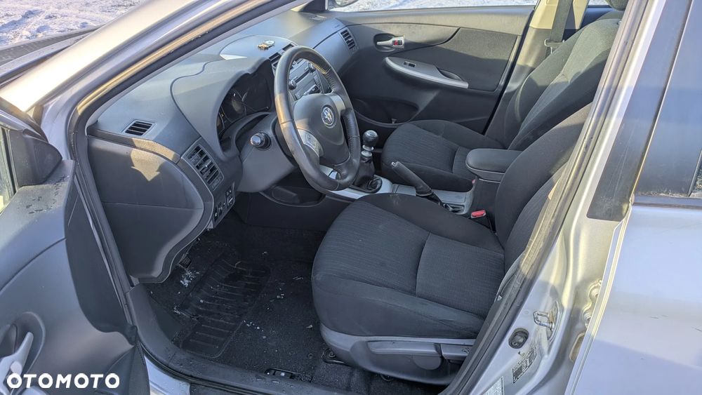 Toyota Corolla 1.4 D-4D Luna - 26