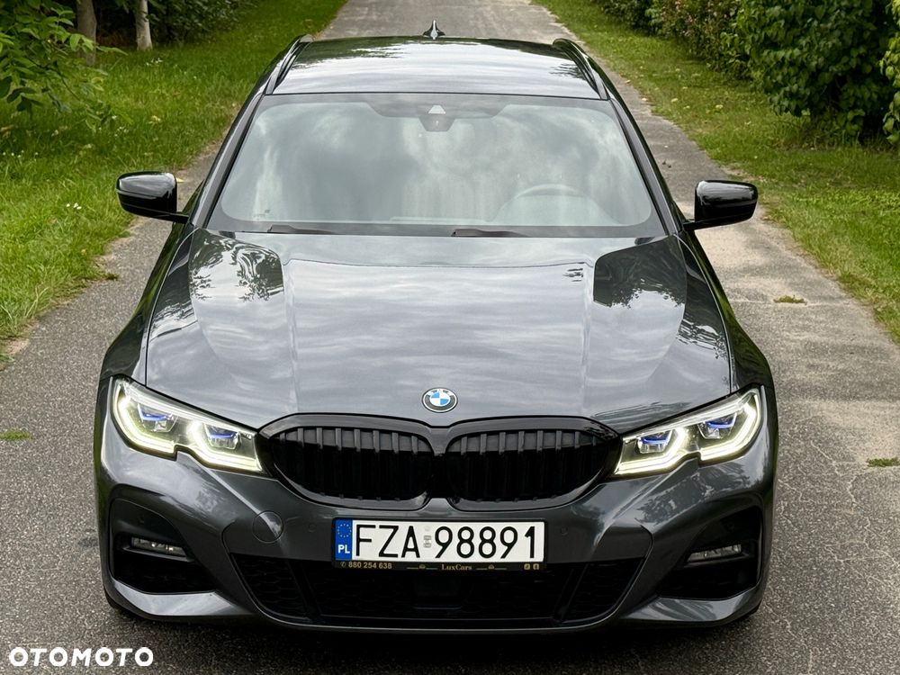 BMW Seria 3 318d M Sport Shadow - 23