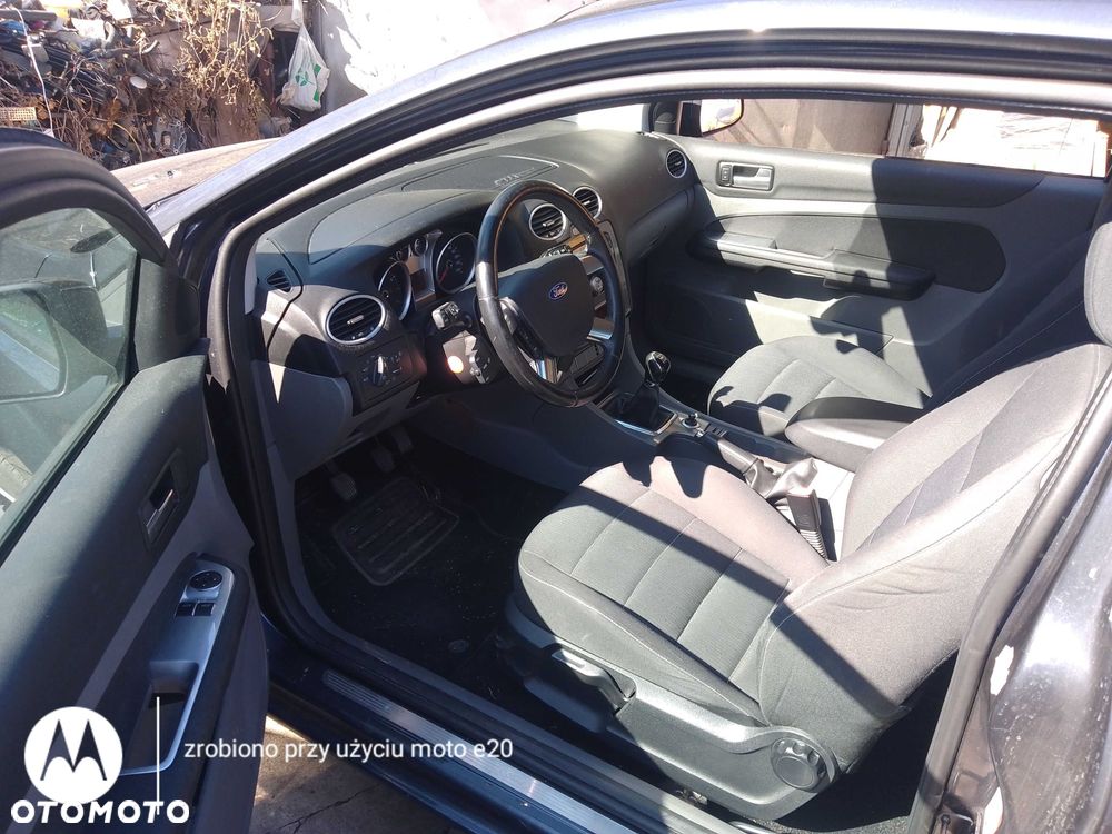 Ford Focus - 8