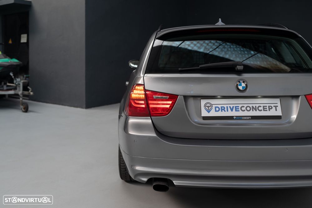 BMW 318 d Navigation Sport - 19