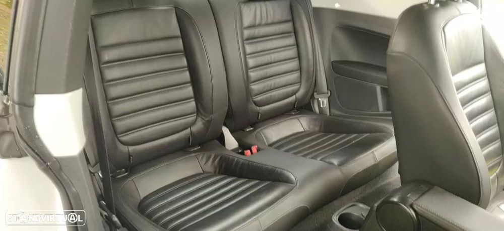 VW New Beetle 2.0 TSI Sport DSG - 16