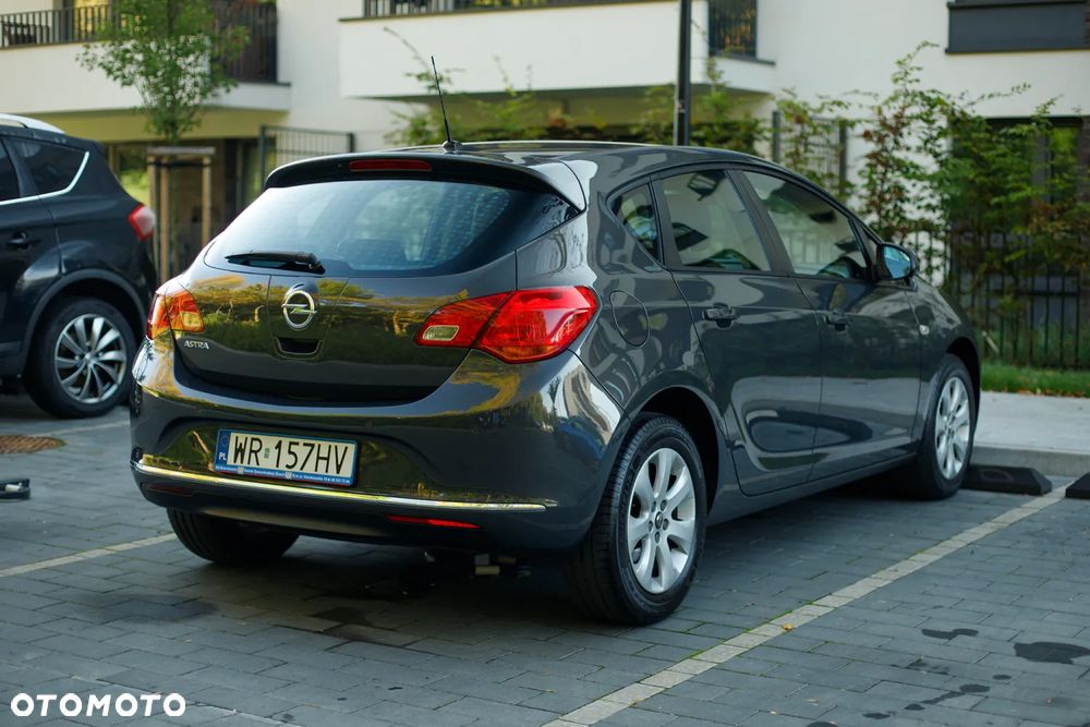 Opel Astra 1.4 Innovation - 4