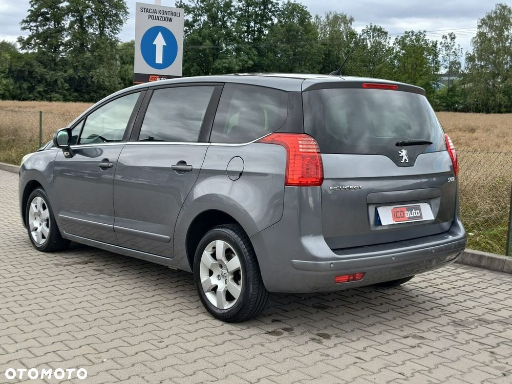 Peugeot 5008 - 5