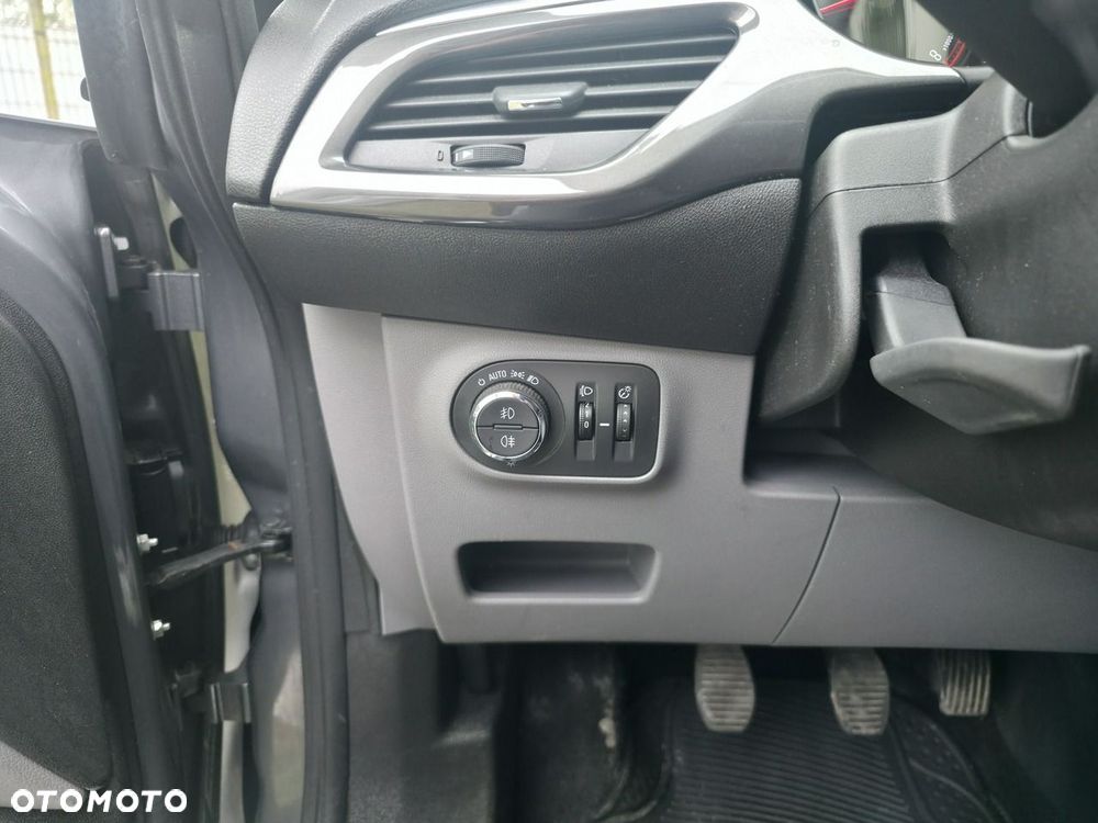 Opel Corsa - 23