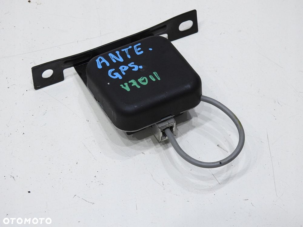ANTENA GPS VOLVO V70 II 94594511 - 2