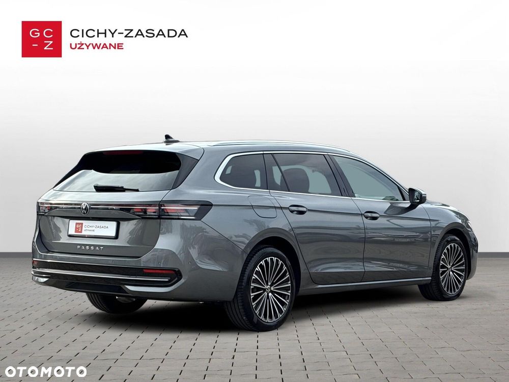 Volkswagen Passat Variant 2.0 TDI EVO Elegance DSG - 6