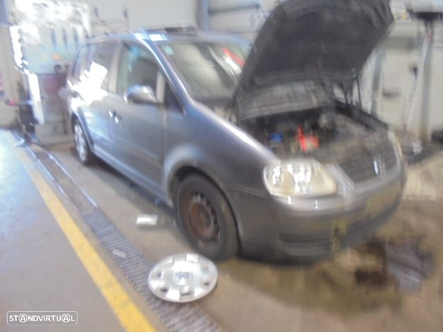 Carro MOT: AZV CXVEL: JLT GNE VW TOURAN 2004 2.0TDI 136CV 5P CINZA DIESEL - 4