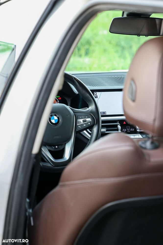 BMW Seria 3 320d xDrive AT MHEV - 8