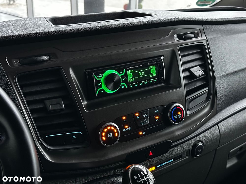 Ford Transit Custom - 23