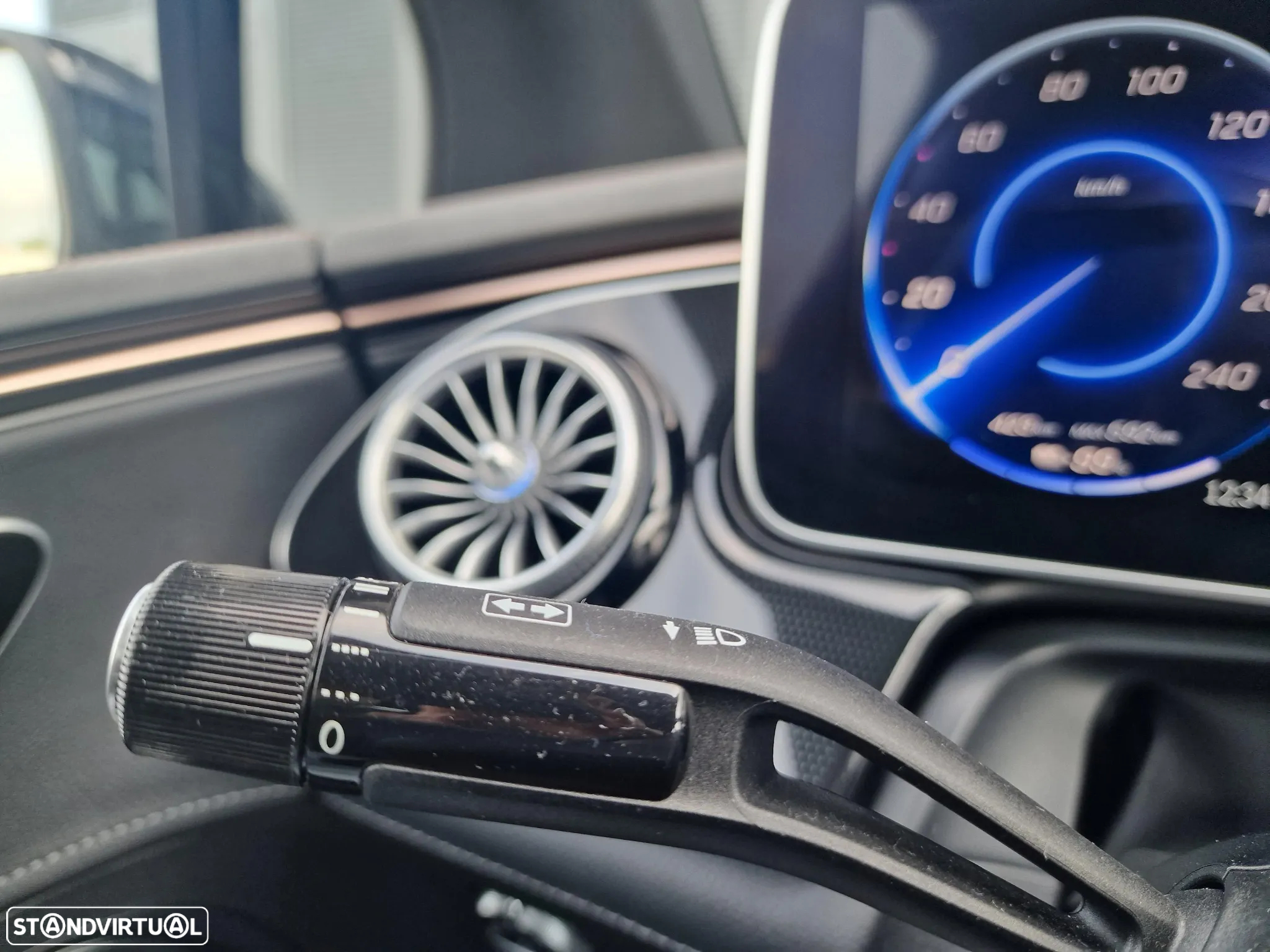 Mercedes-Benz EQE 350 - 18