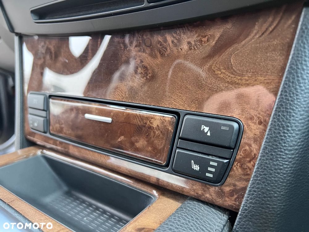 BMW Seria 5 525d - 17