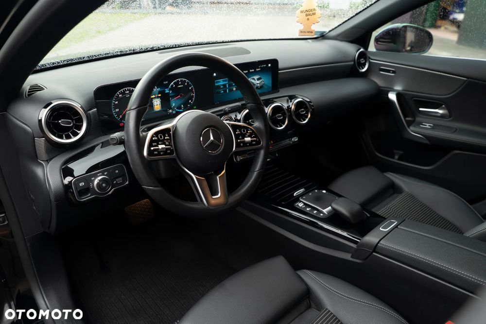 Mercedes-Benz Klasa A 180 Progressive 7G-DCT - 26