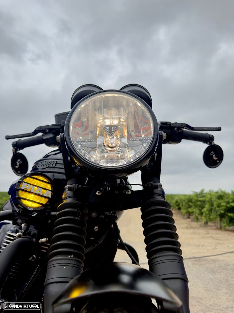 Triumph Bonneville T120 Black - 11