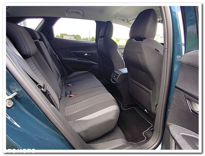Peugeot 3008 - 23