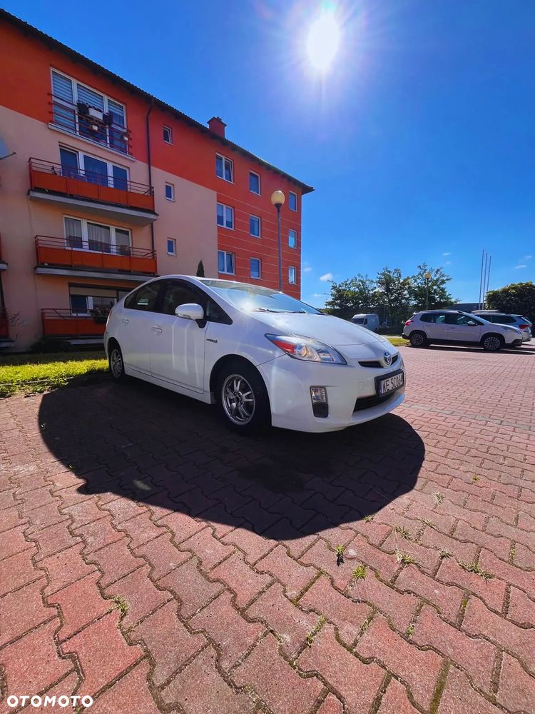 Toyota Prius - 5