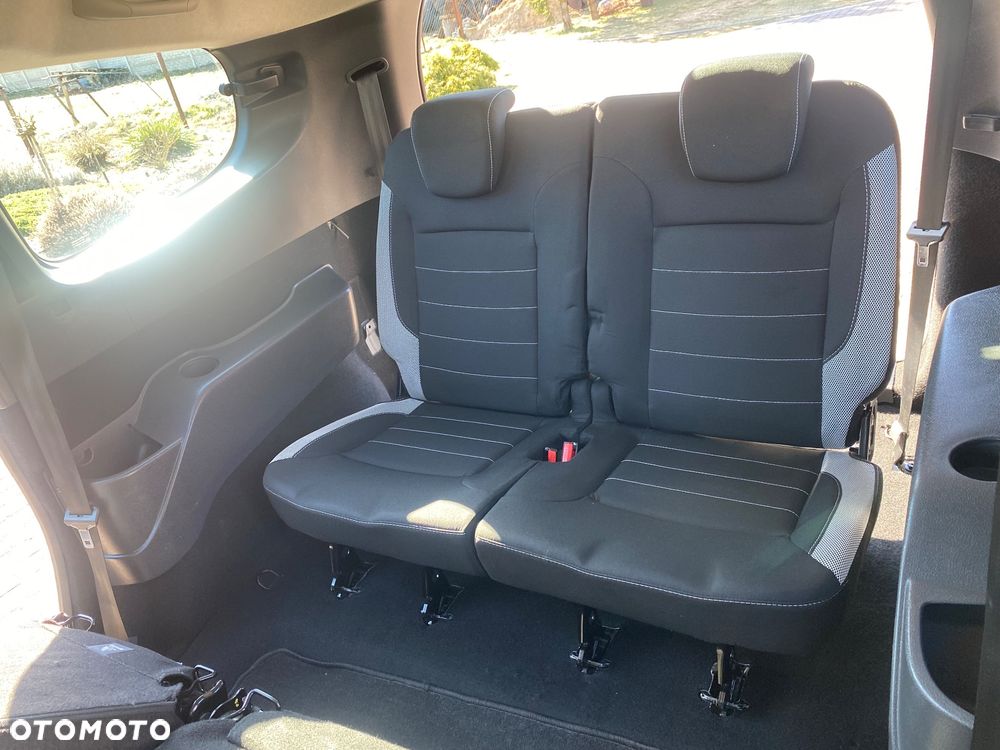 Dacia Lodgy TCe 115 Stepway - 15