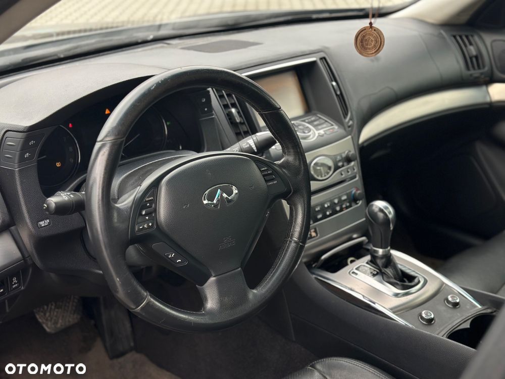 Infiniti G G37 - 9