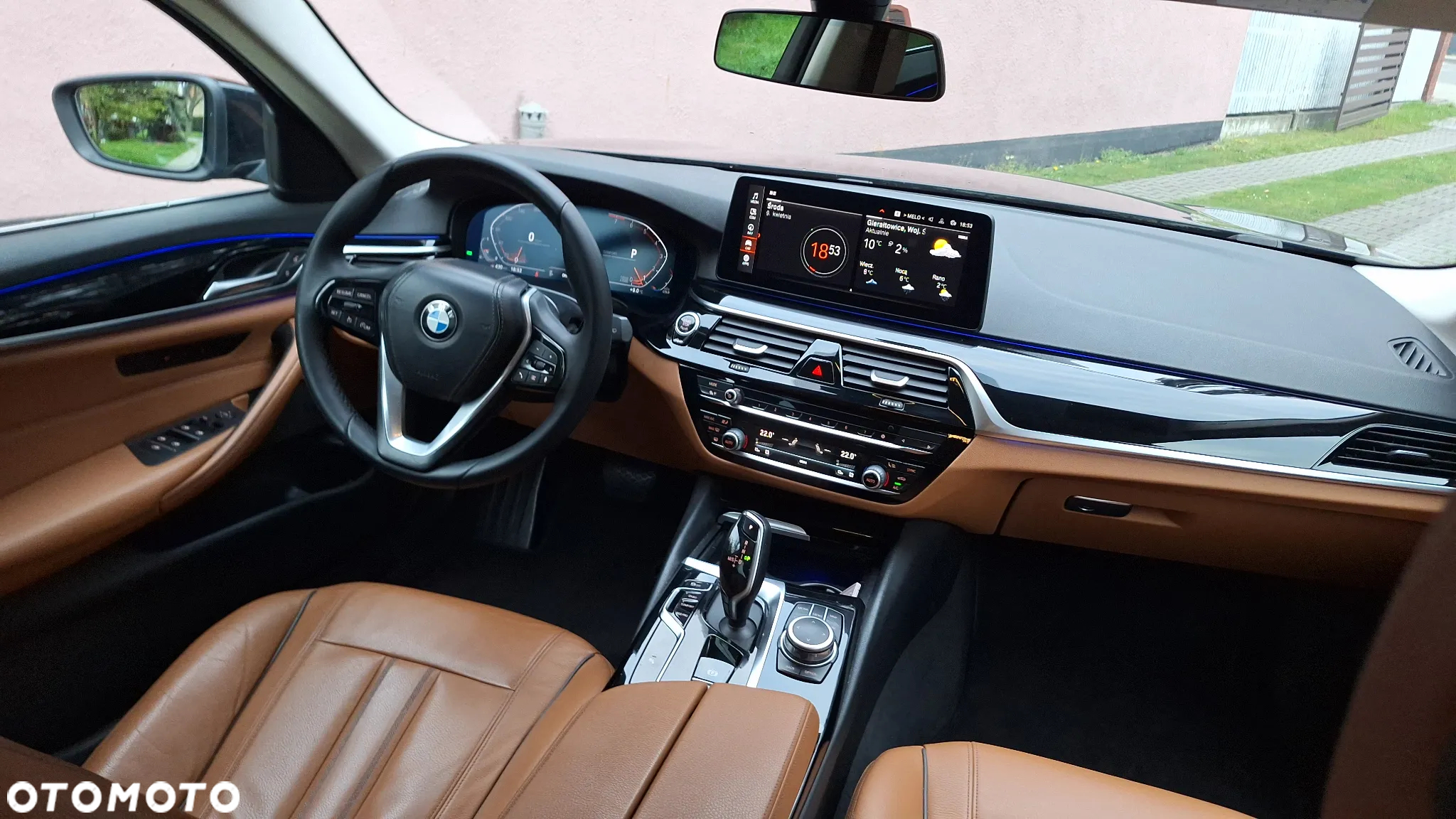BMW Seria 5 520i Touring Luxury Line - 28