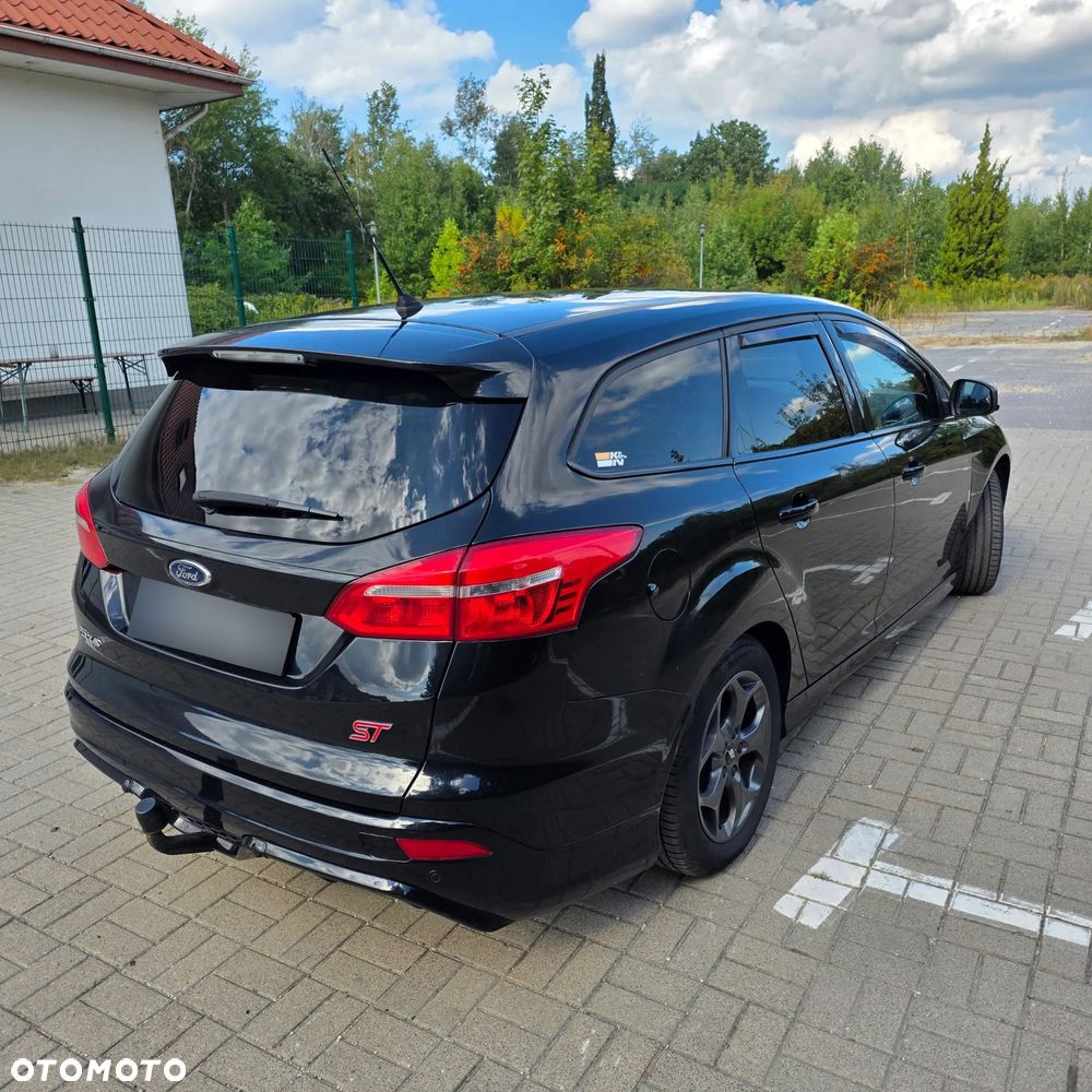 Ford Focus 2015 photo 3