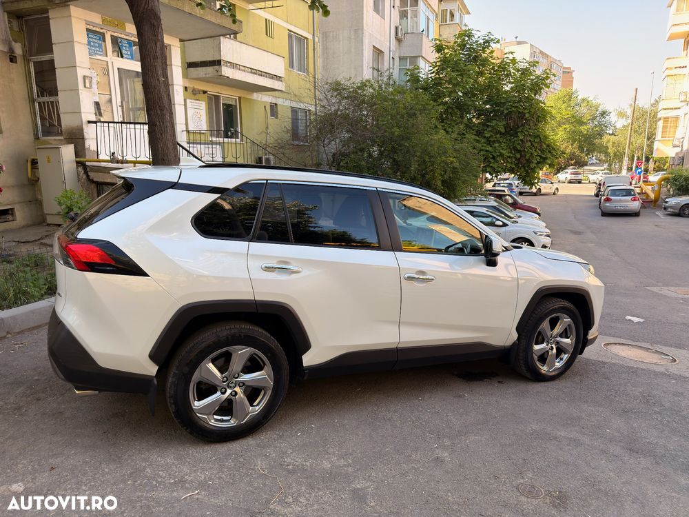 Toyota RAV4 2.0P CVT AWD Luxury - 2