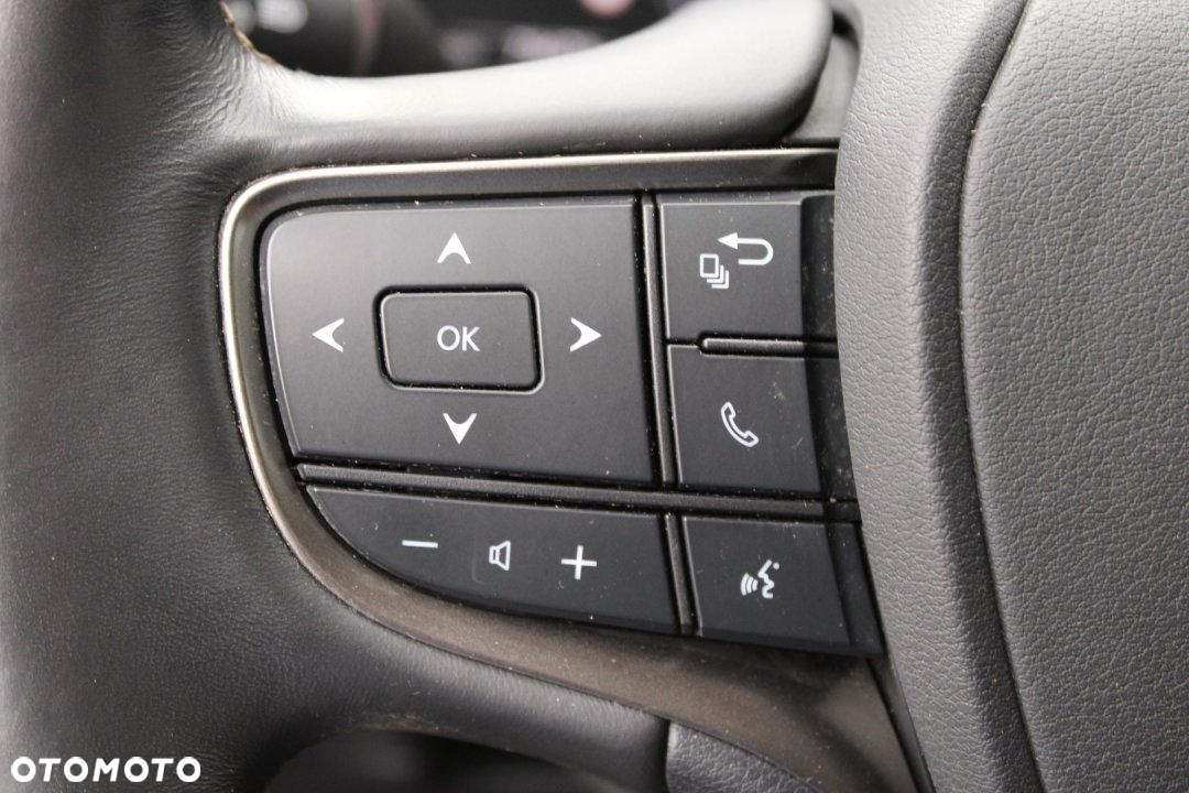 Lexus UX - 26