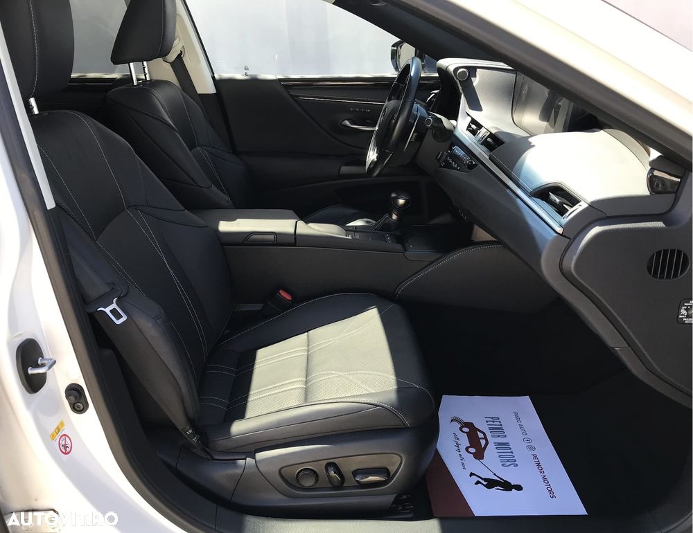 LEXUS ES 2019 — imagine 16