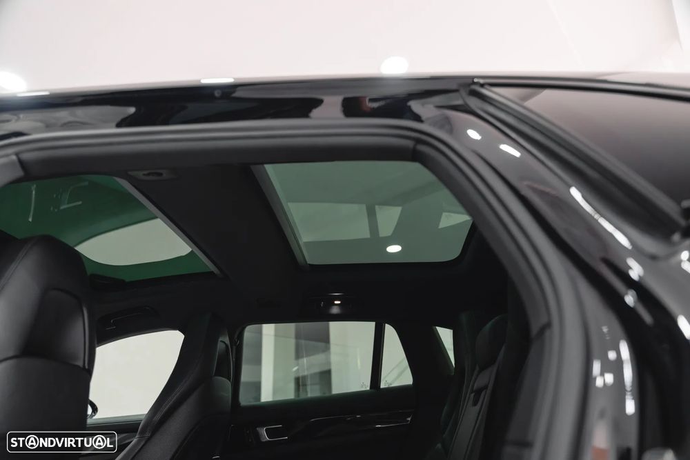 Porsche Panamera Sport Turismo 4 E-Hybrid Platinum Edition PDLS - 36