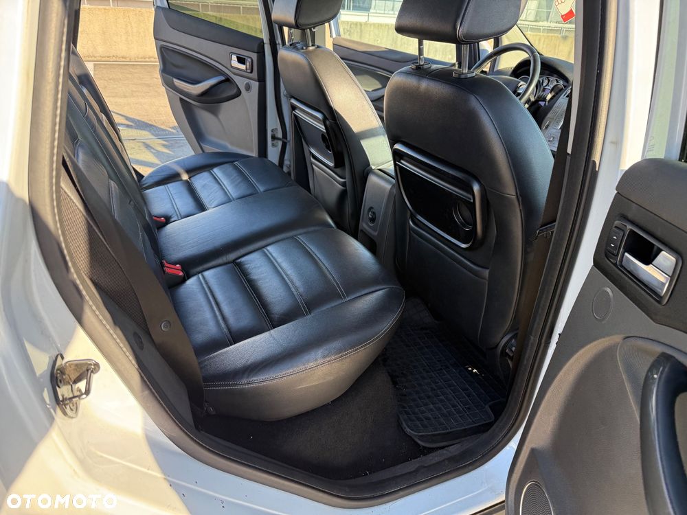 Ford Kuga 2.0 TDCi Titanium - 12