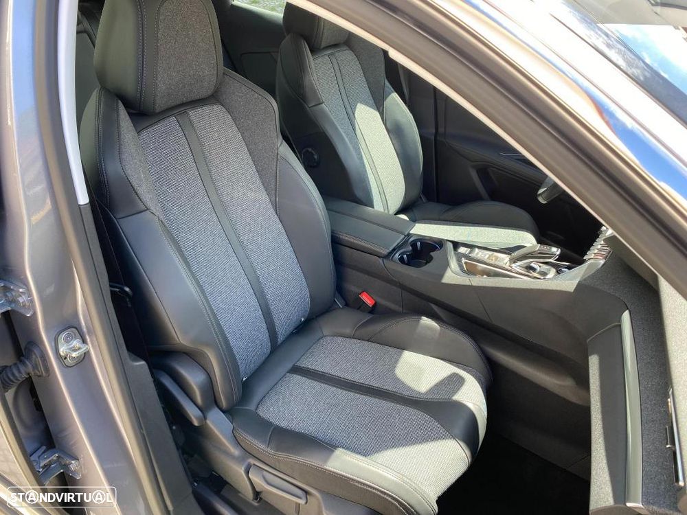Peugeot 3008 BlueHDi 130 Stop & Start EAT8 Allure - 36
